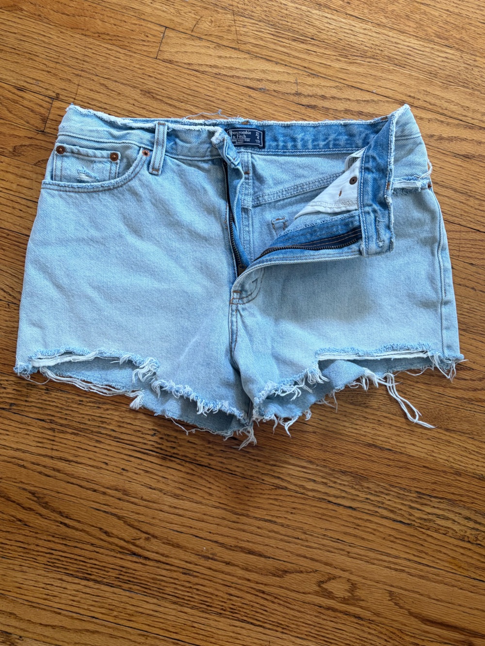 Abercrombie & Fitch Light Wash Frayed Hem Denim Shorts